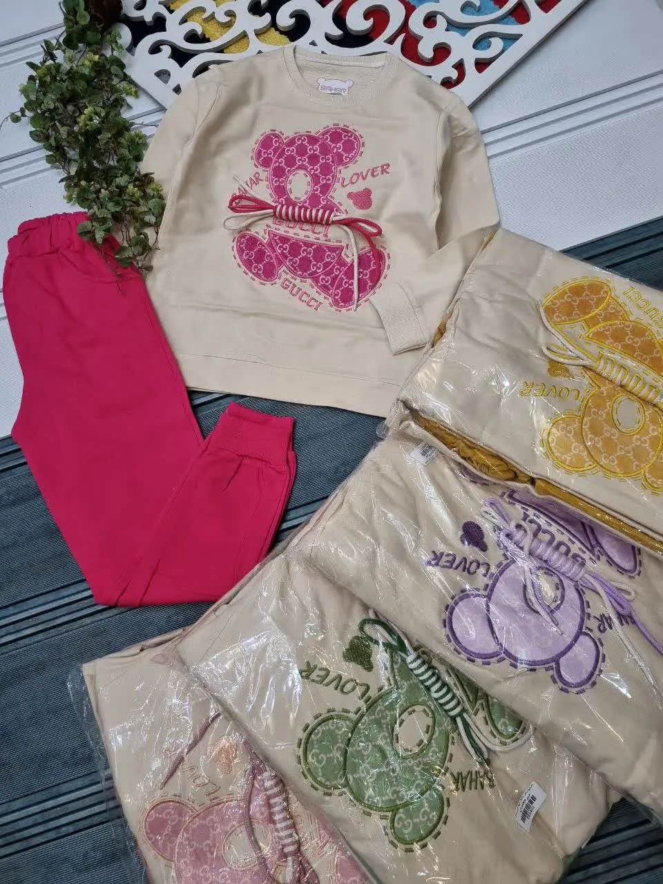 🇮🇷🧥🧶👗👚👔🎽👕👖💎
