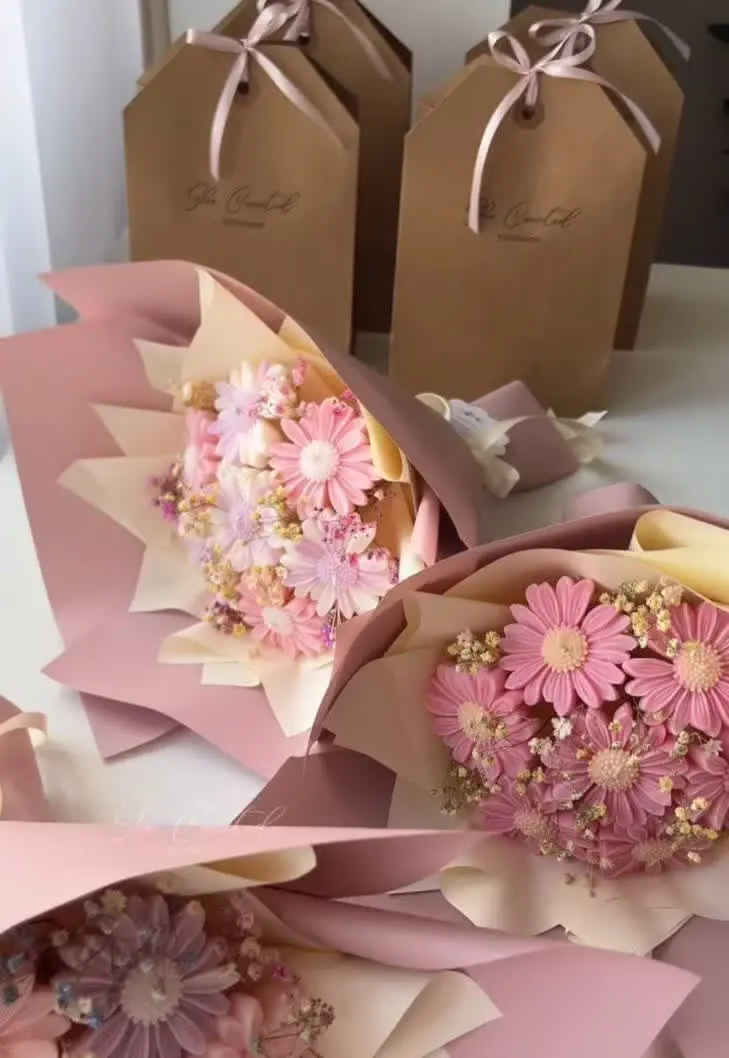 شمع دسته گل بابونه 🌼
