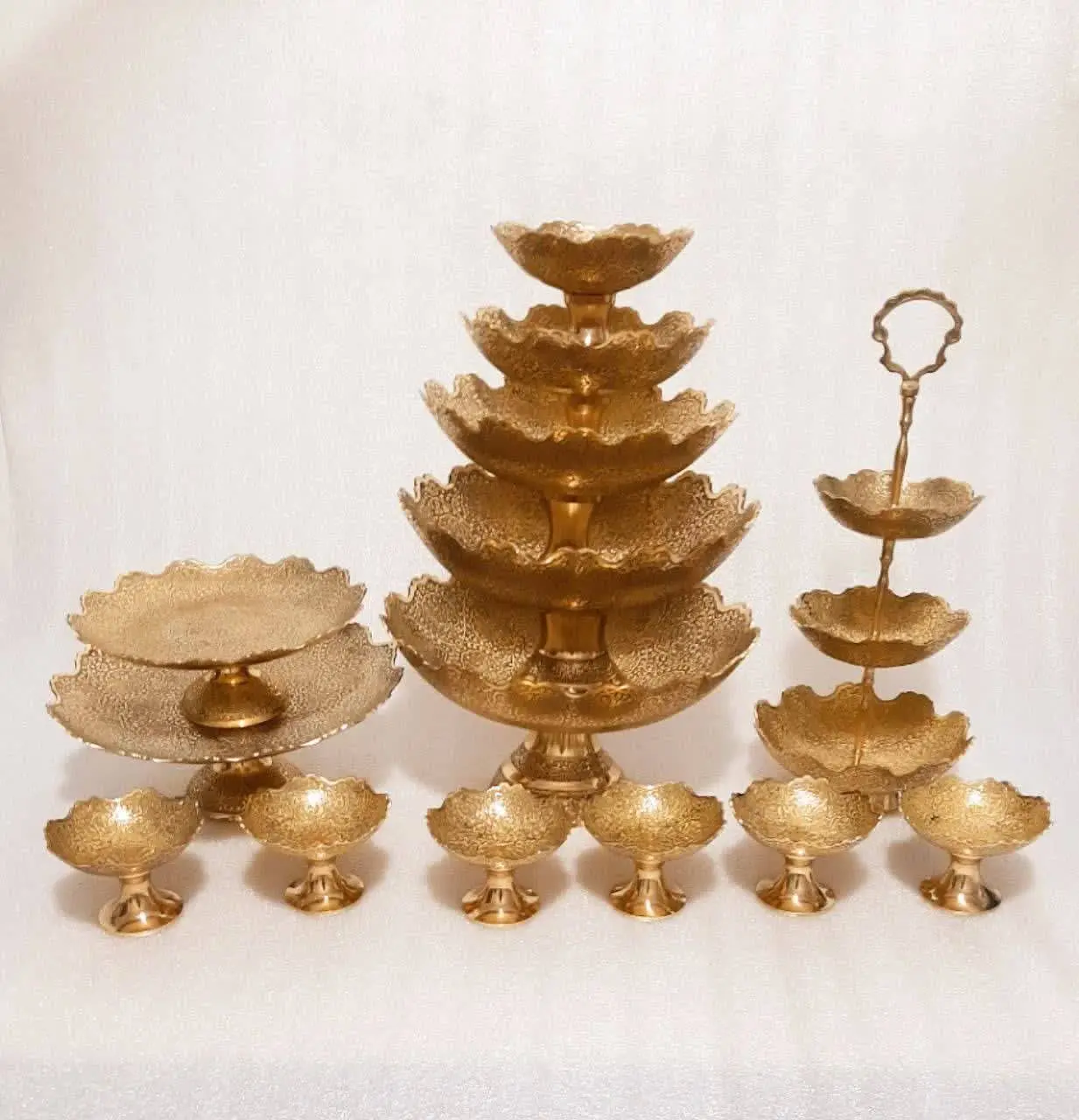 شارژ مجدد ست پذیرایی قلعه 
