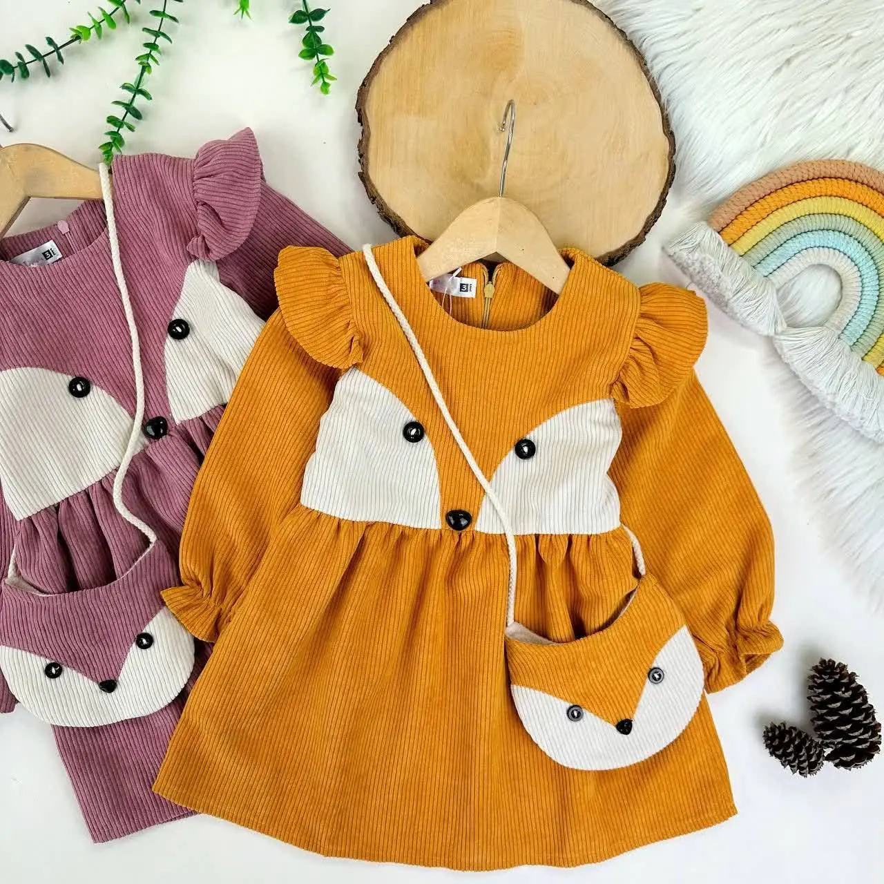 سارافون با کیف کبریتی روباه
