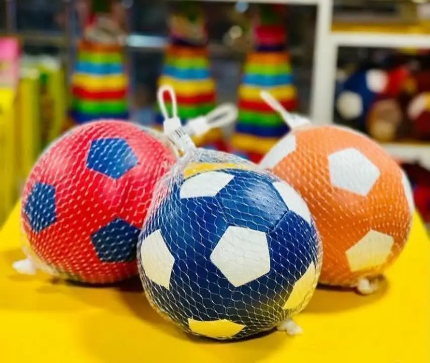 توپ فوتبال آپارتمانی
