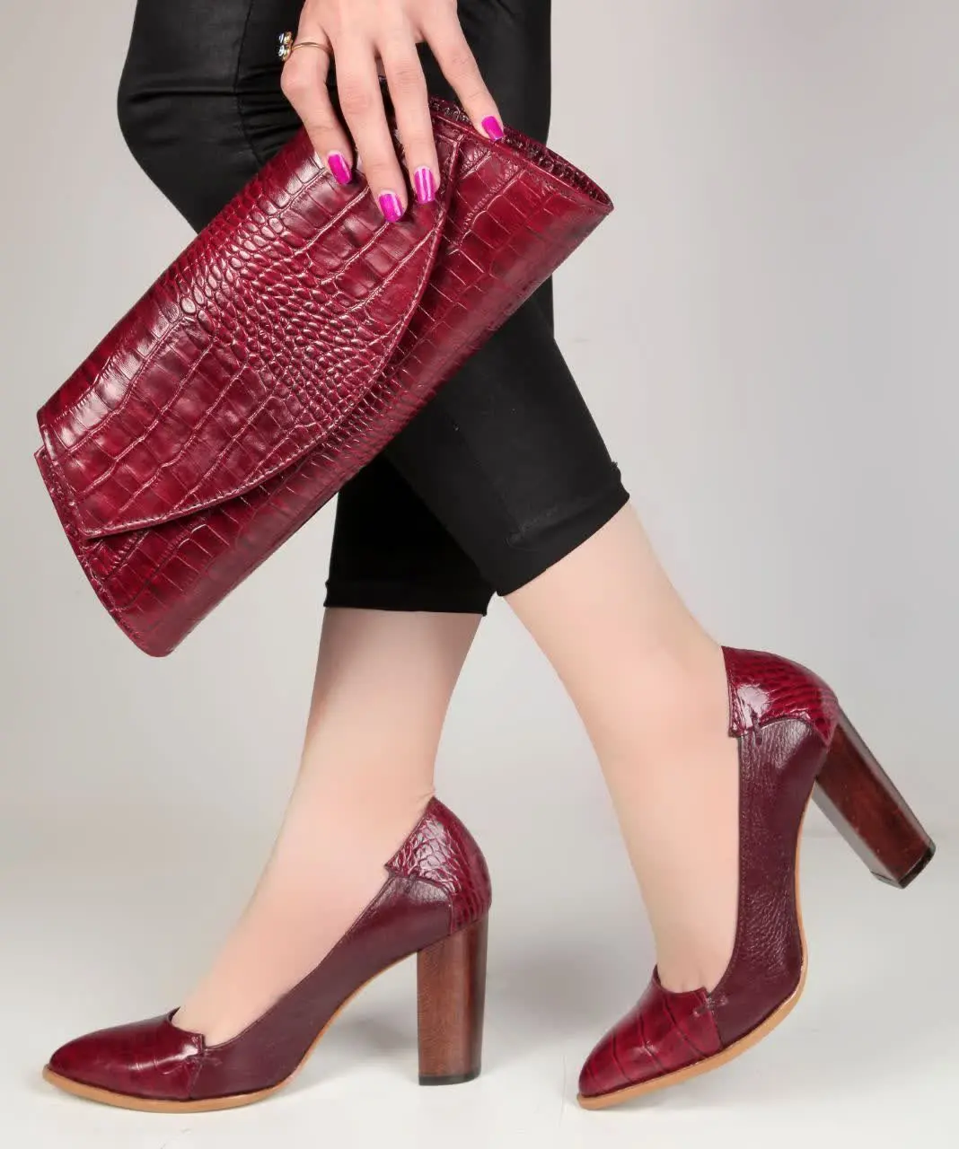 #نگین زرشکی شارژ شد 😍
