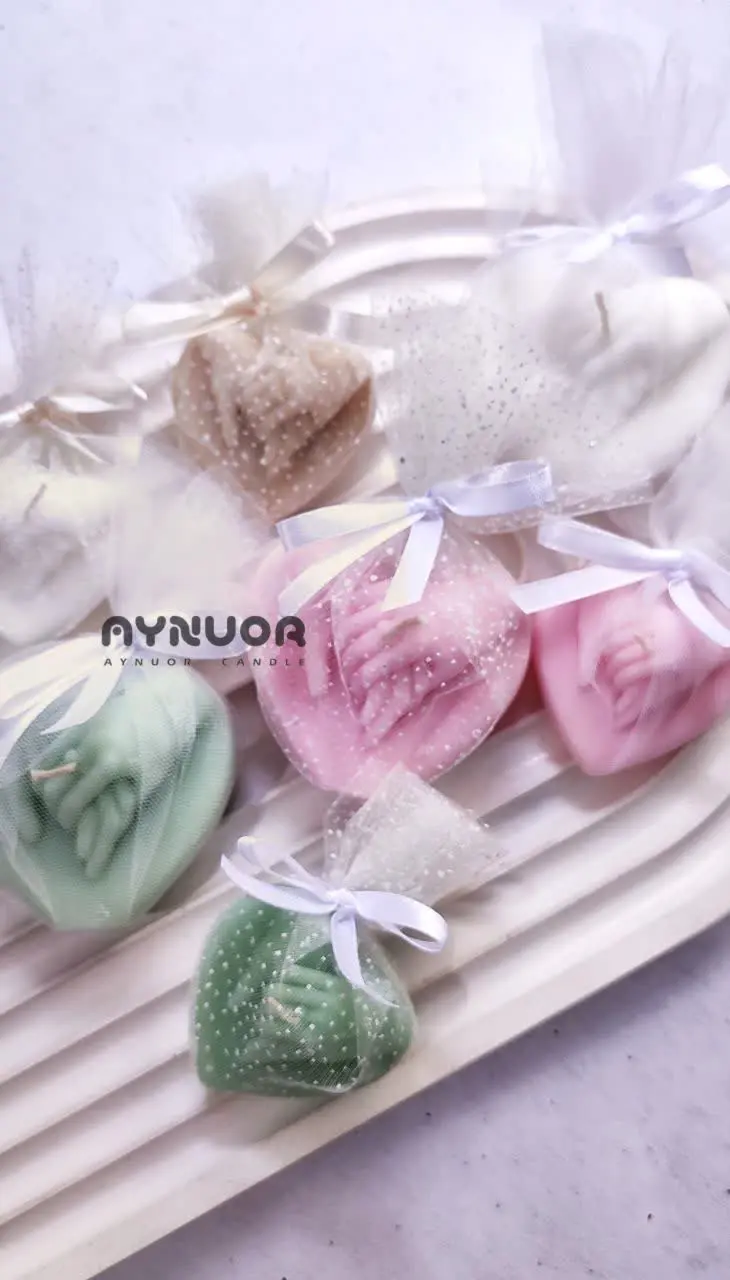 شمع دست عشق 😍
