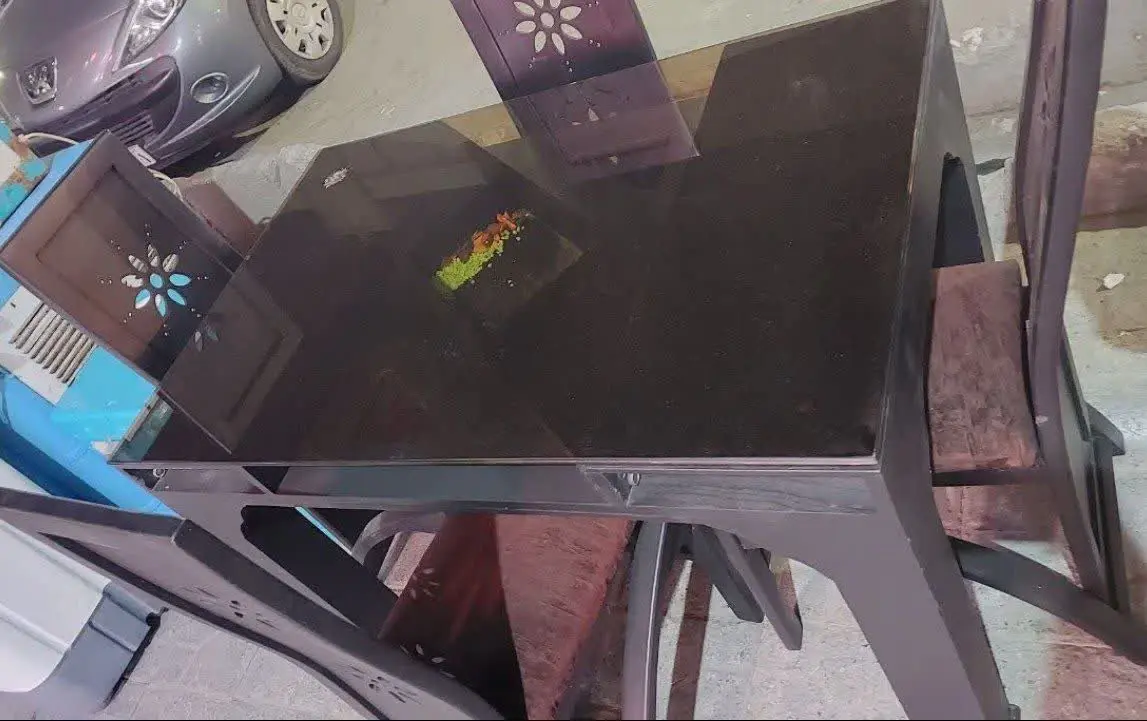 میزانهارخوری ۴ نفره