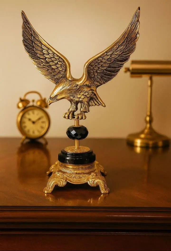 استند عقاب تمام برنزی پایه...