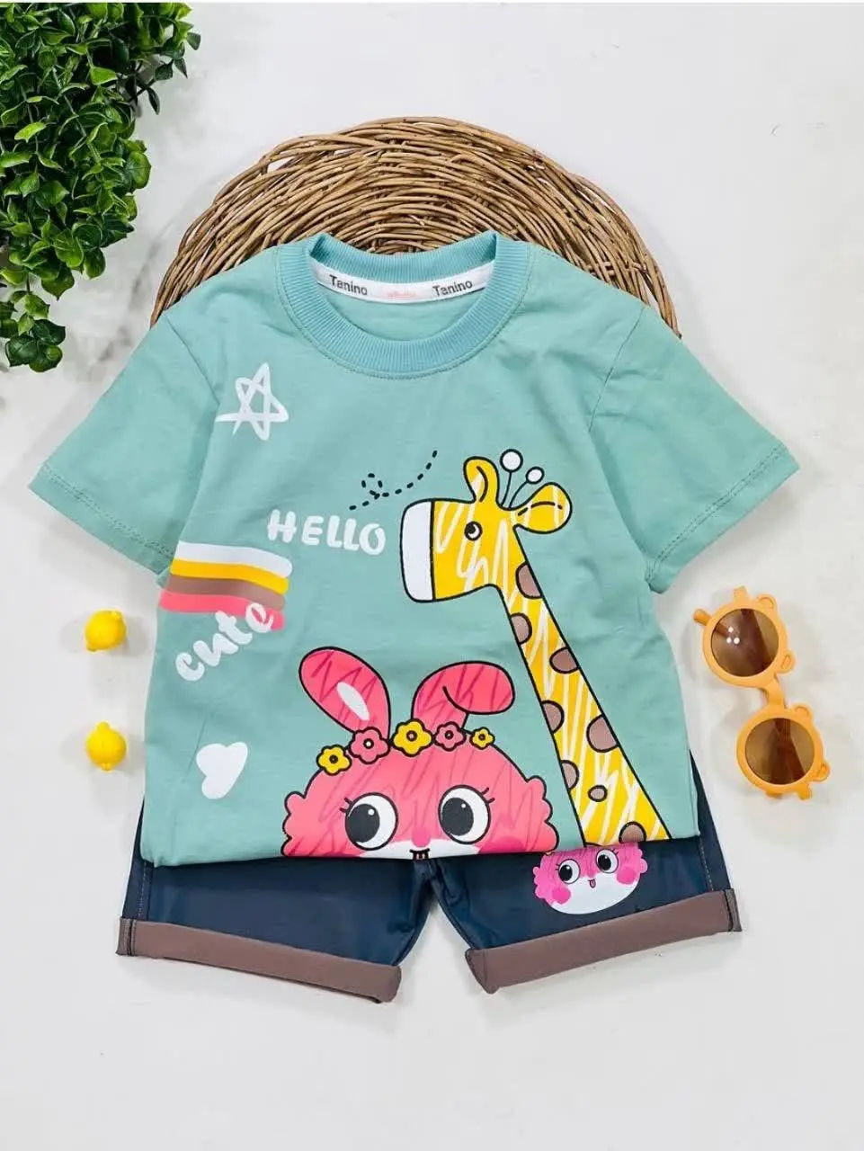 تیشرت و شلوارک دخترانه خرگوش و زرافه 

