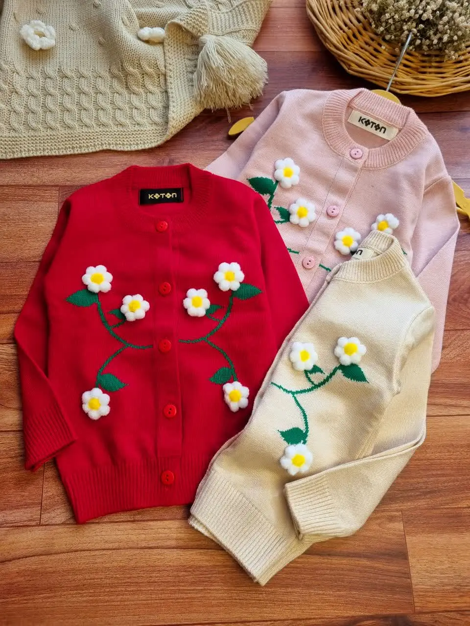 ژاکت بافت گل بابونه🌼
