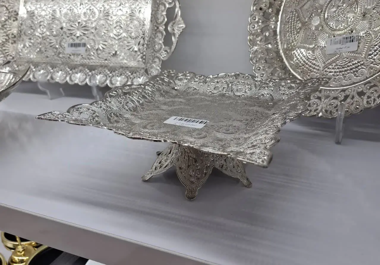 شیرینی خوری پایه دار
