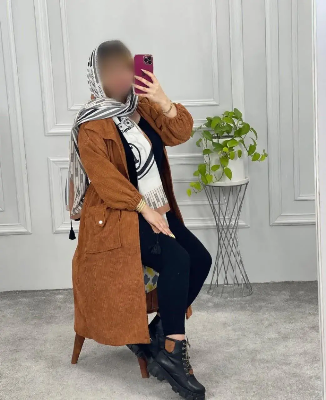 نام: مانتو مارال 
