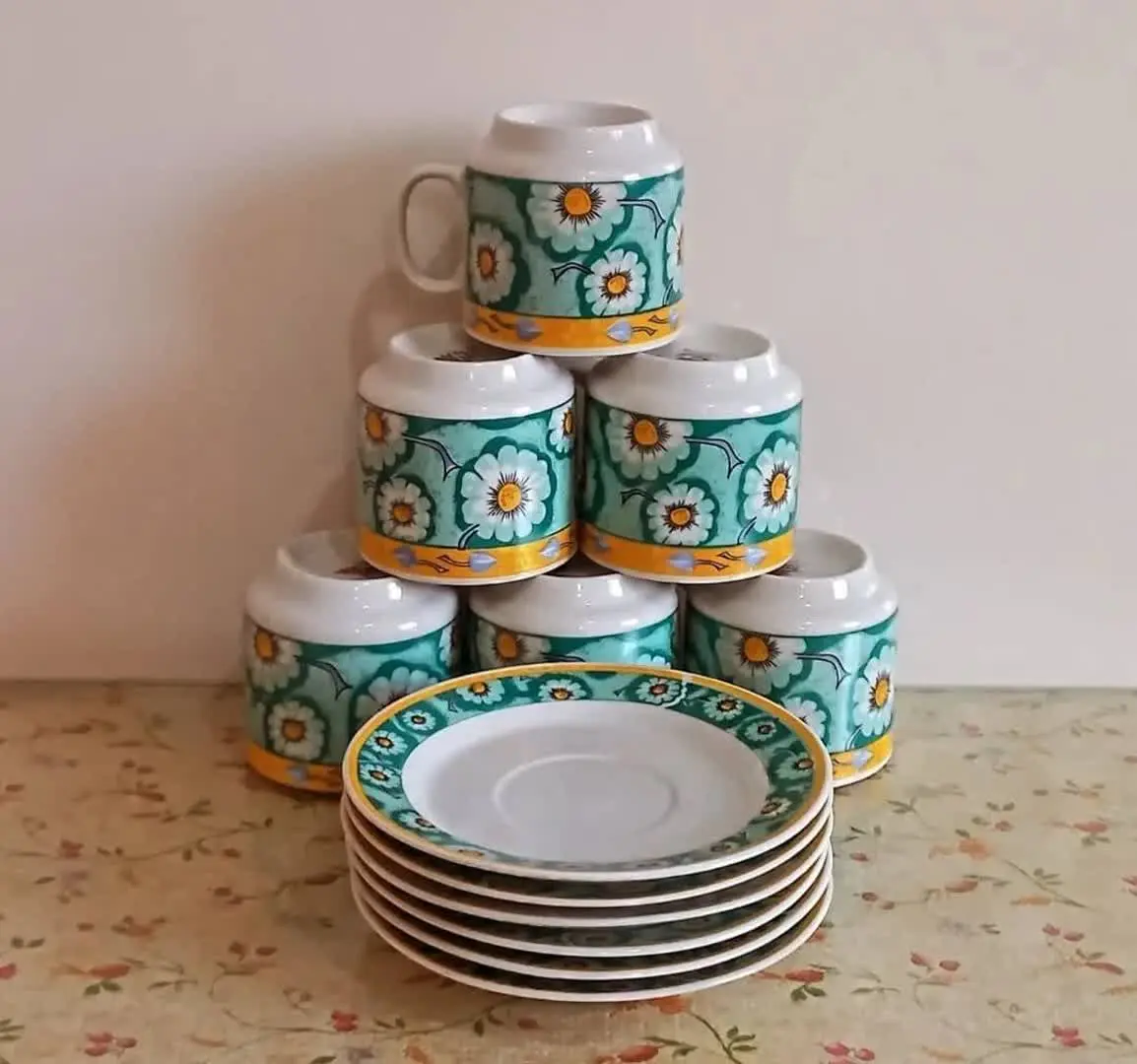 چای خوری ۱۲ پارچه گل بابونه