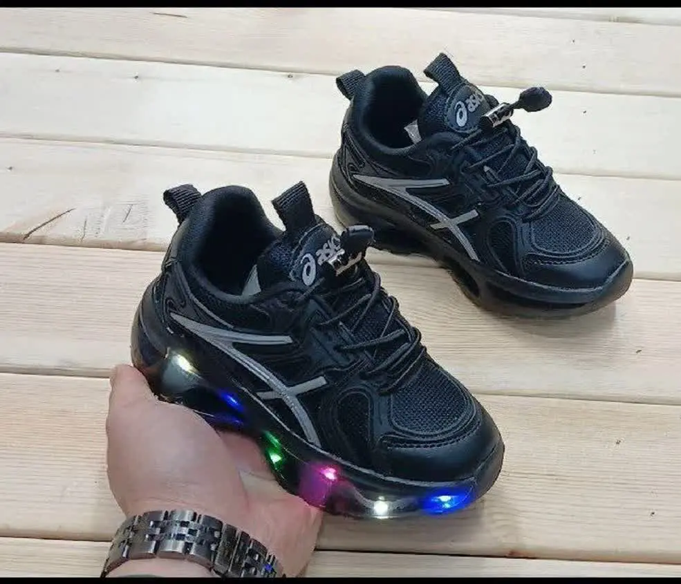 کتونی چراغدار ال ای دی ۷ رنگ🌈🖇
