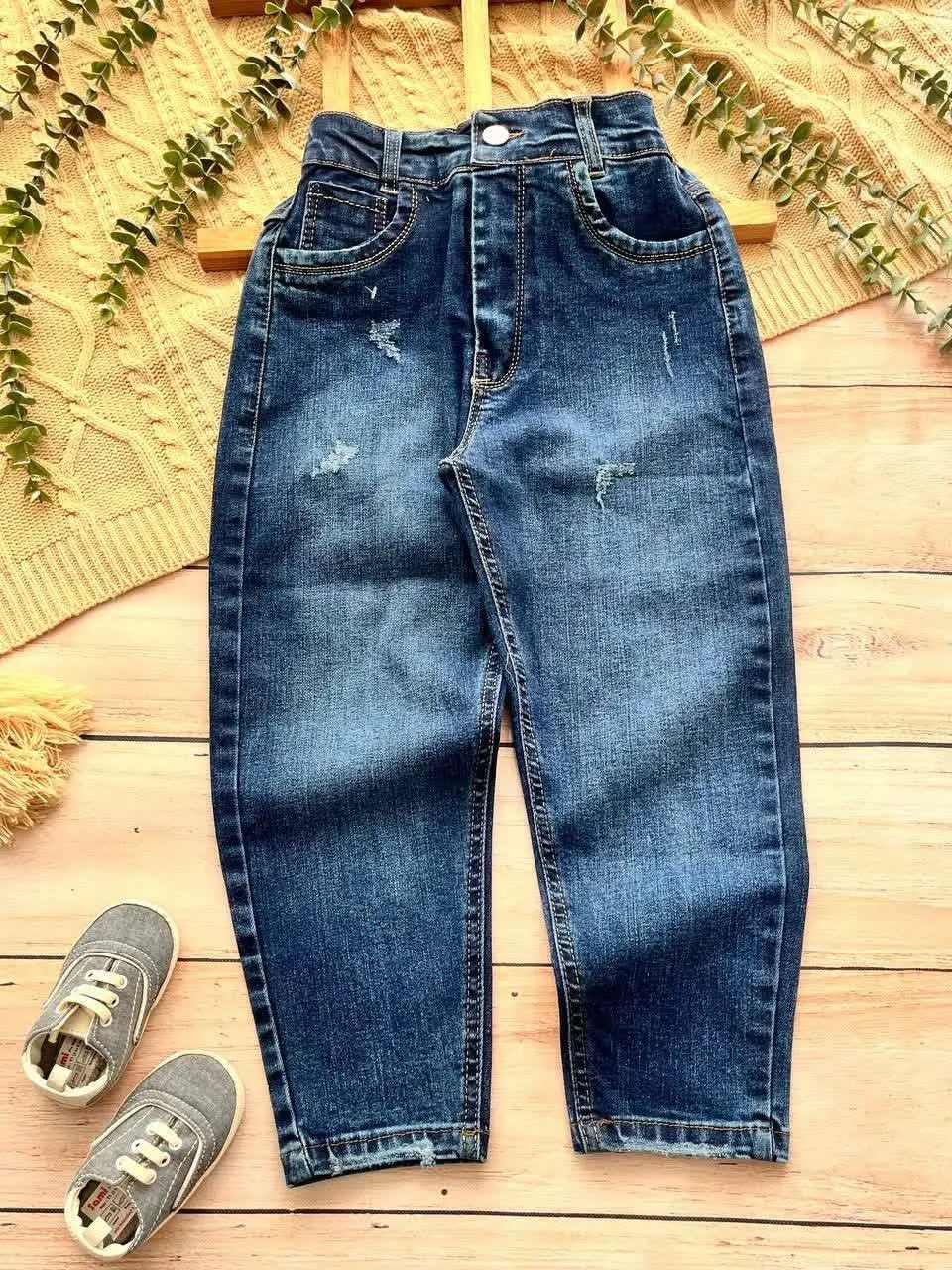 این شلوار جین ترند امساله😎
