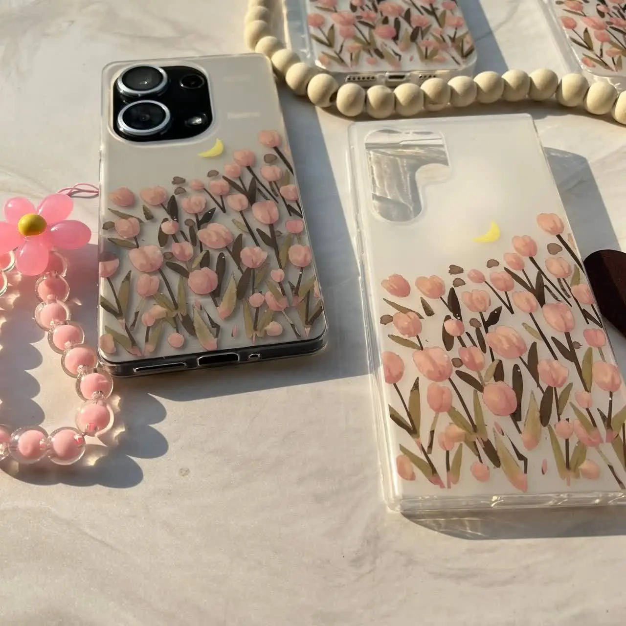 قاب گل لاله مات با آویز فوق العاده زیبا مخصوص انواع #سامسونگ #شیائومی و #آیفون 
