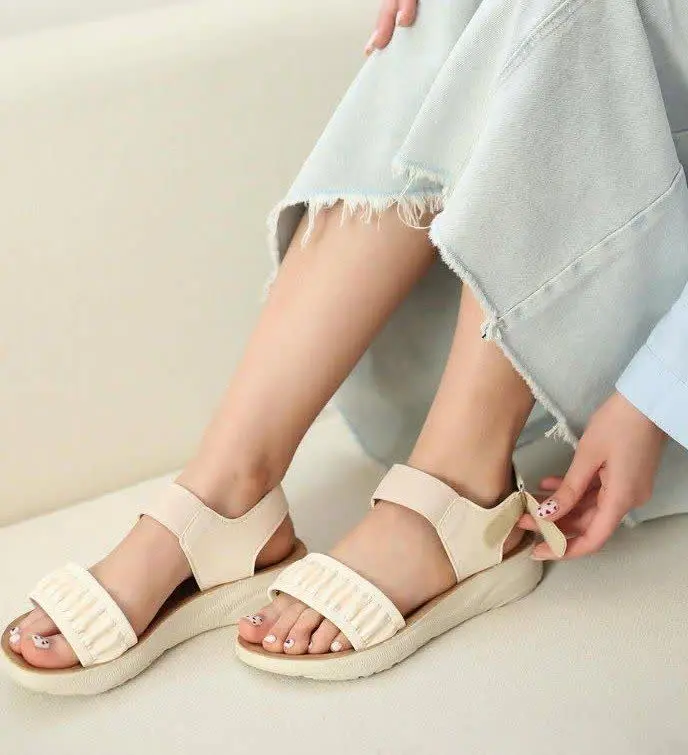 جمعه بازار ۶: 
