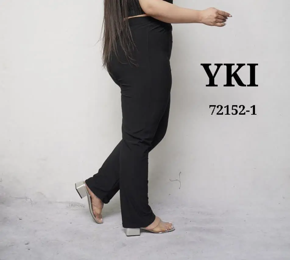 ۱⃣مدل جلو خط دار، تک رنگ مشکی
