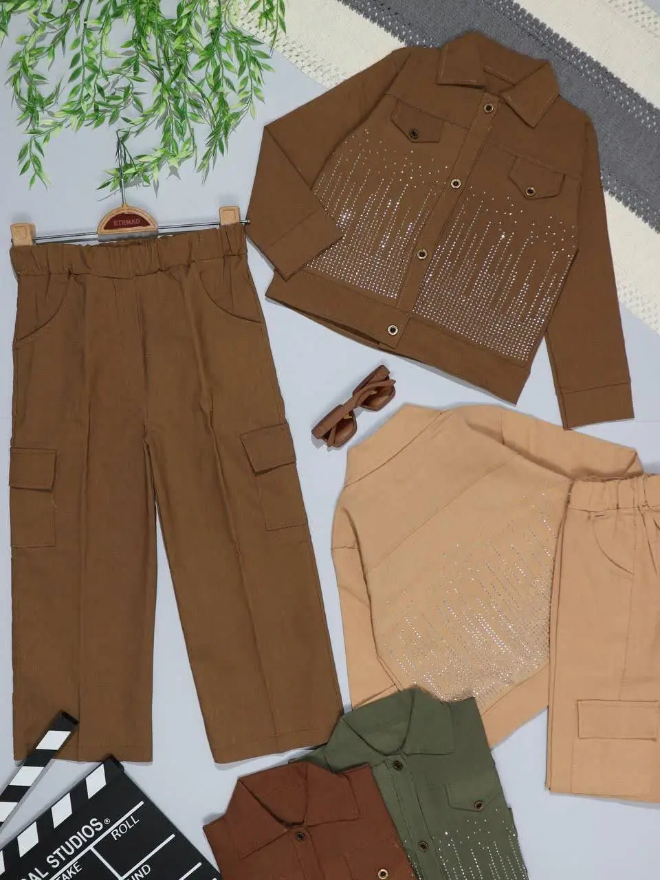 👫کت و شلوار کتان نگینی ۲ جی...