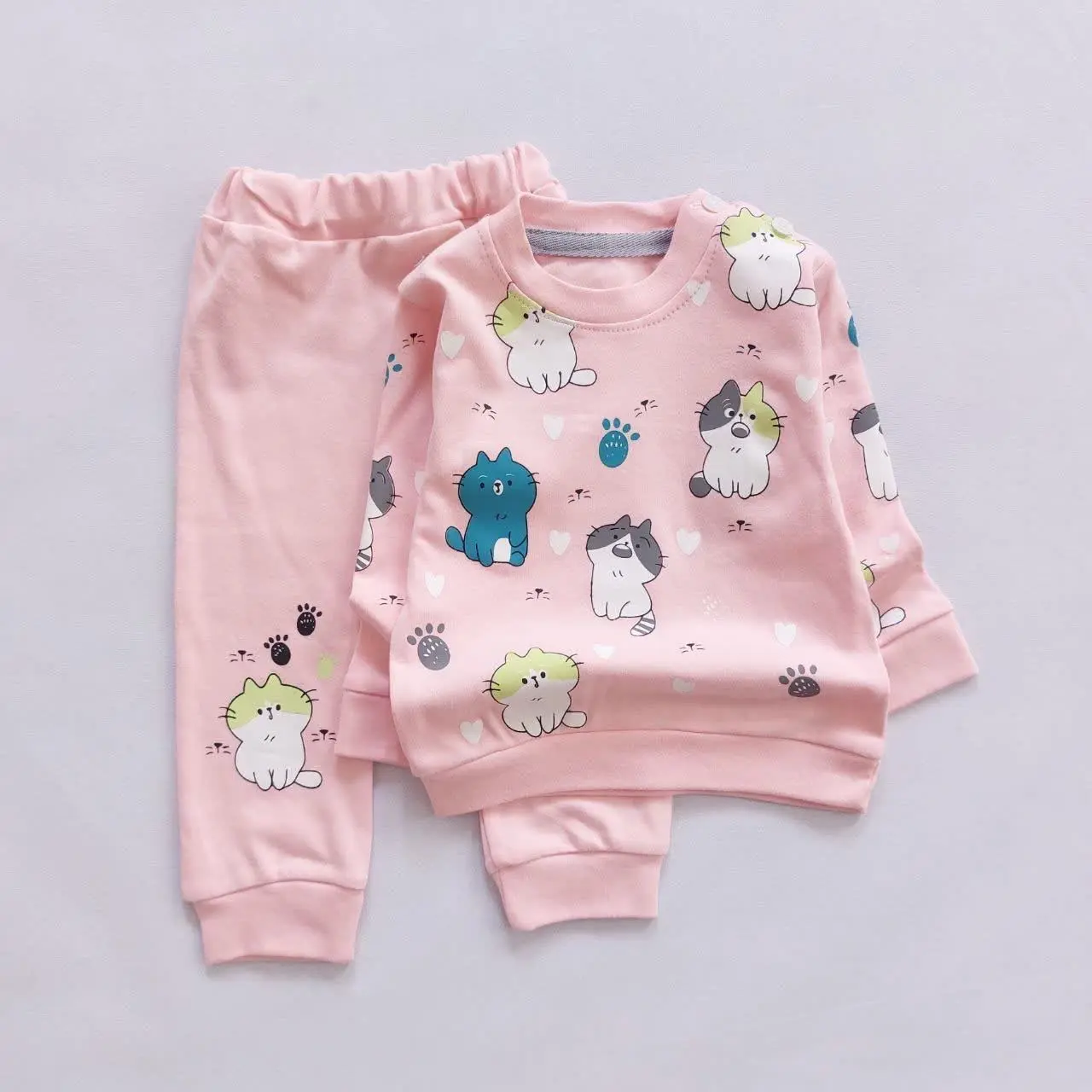 بلوز شلوار صورتی گربه ها🐱🩷
