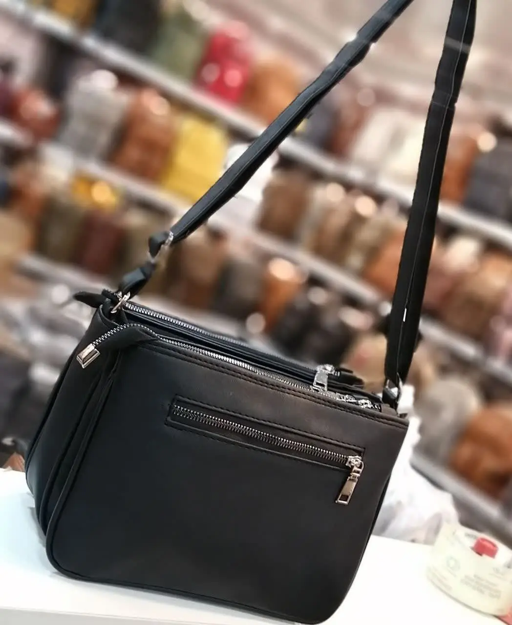 دوشی ۵ خونه 
