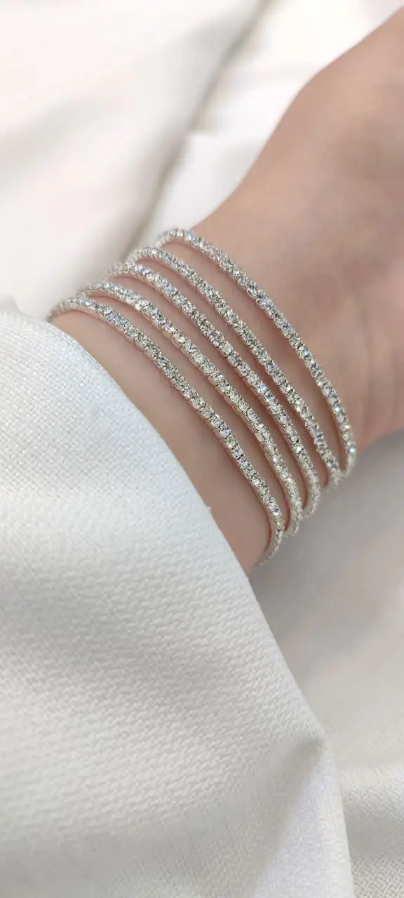 دستبندکشی‌های جواهری جزو پرطرفدار تریناست
