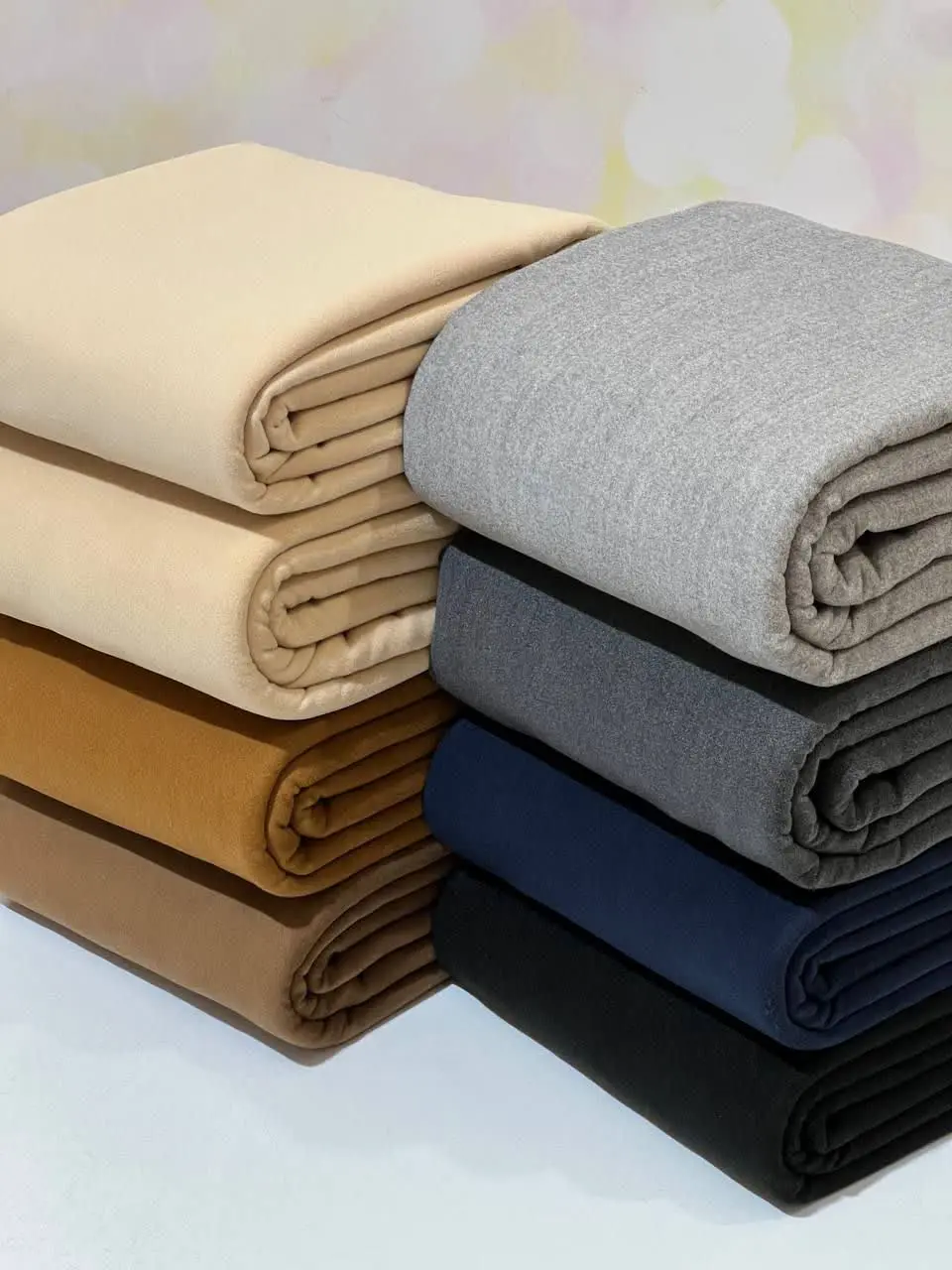 قیمت: ✓ رنگهای طوسی کم رنگ،...