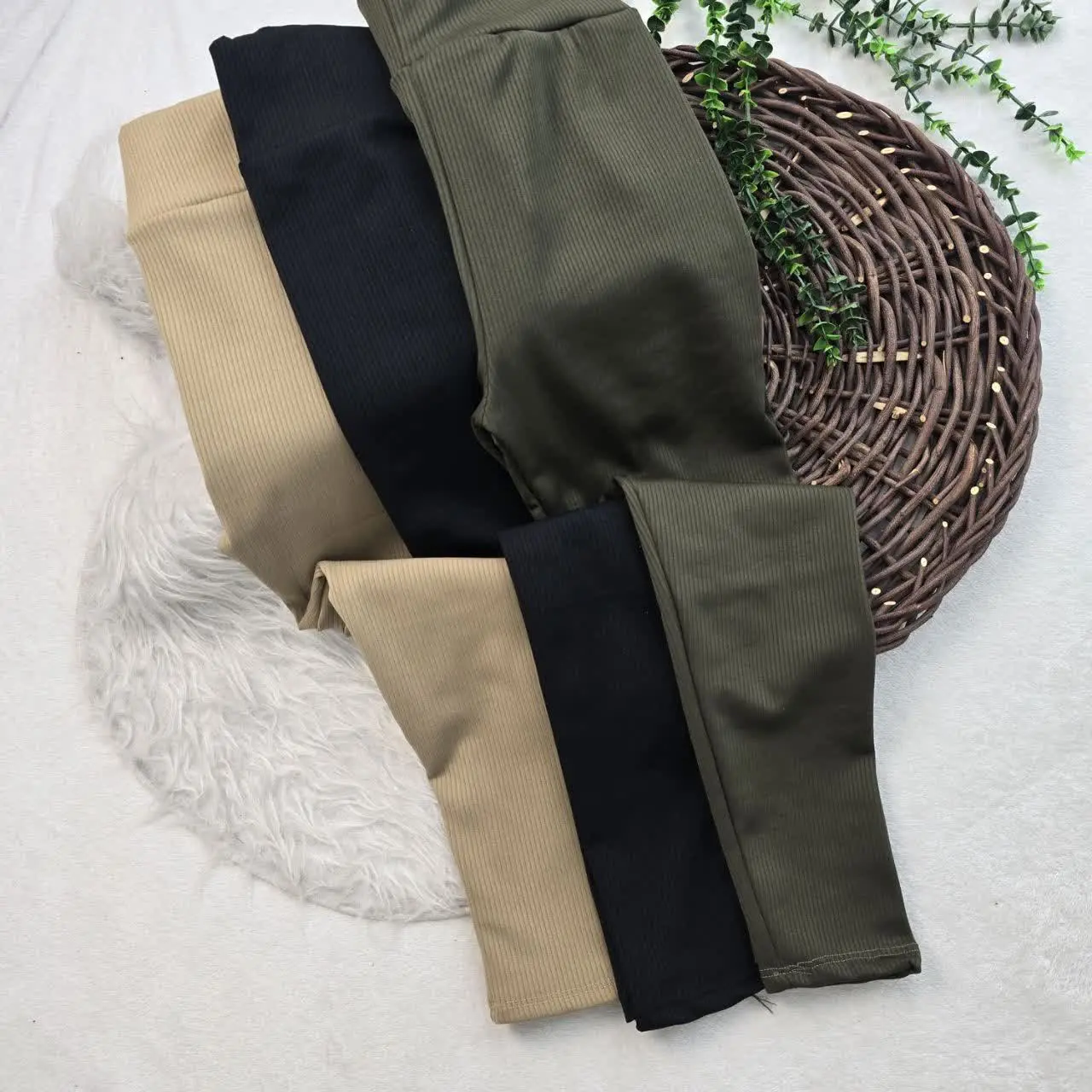 🍁 نام: لگ فانریپ کمر گنی
