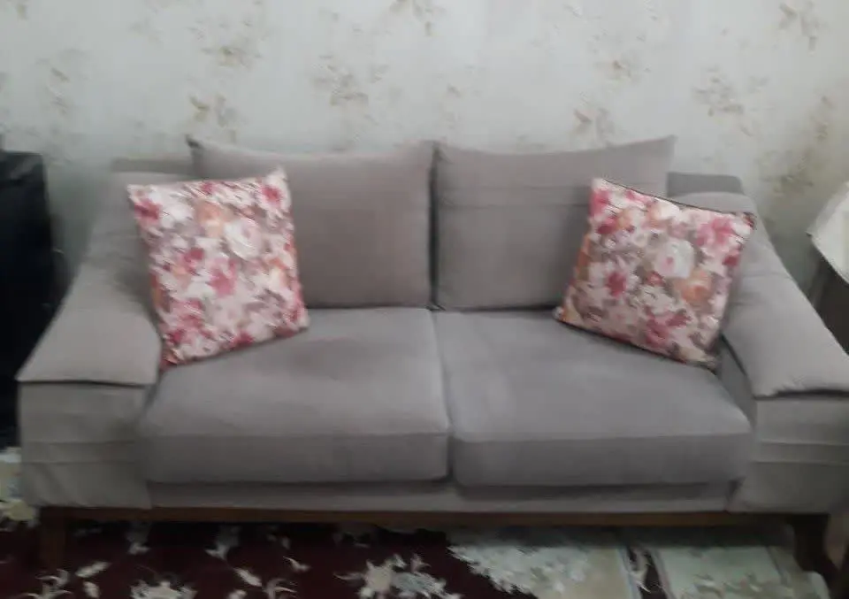 مبل راحتی ۹نفره سالم سفارشی ساخته شده میزو۲تا میزعسلی چوبن 
