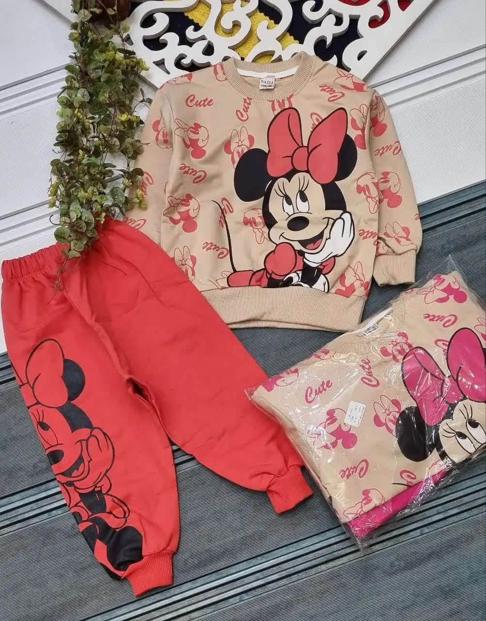 🇮🇷🧥🧶👗👚👔🎽👕👖💎
