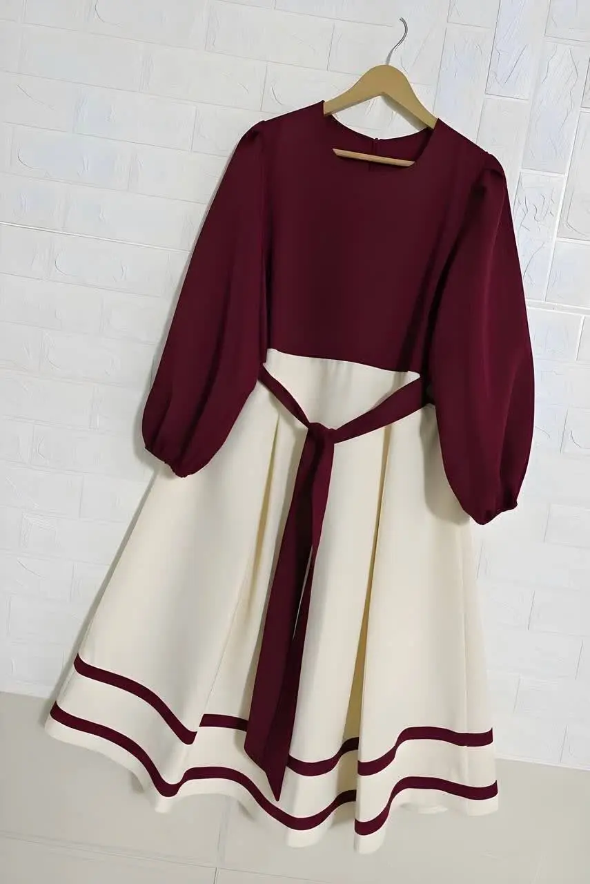 ❤️جلوی دامن پیلی خورده همان...