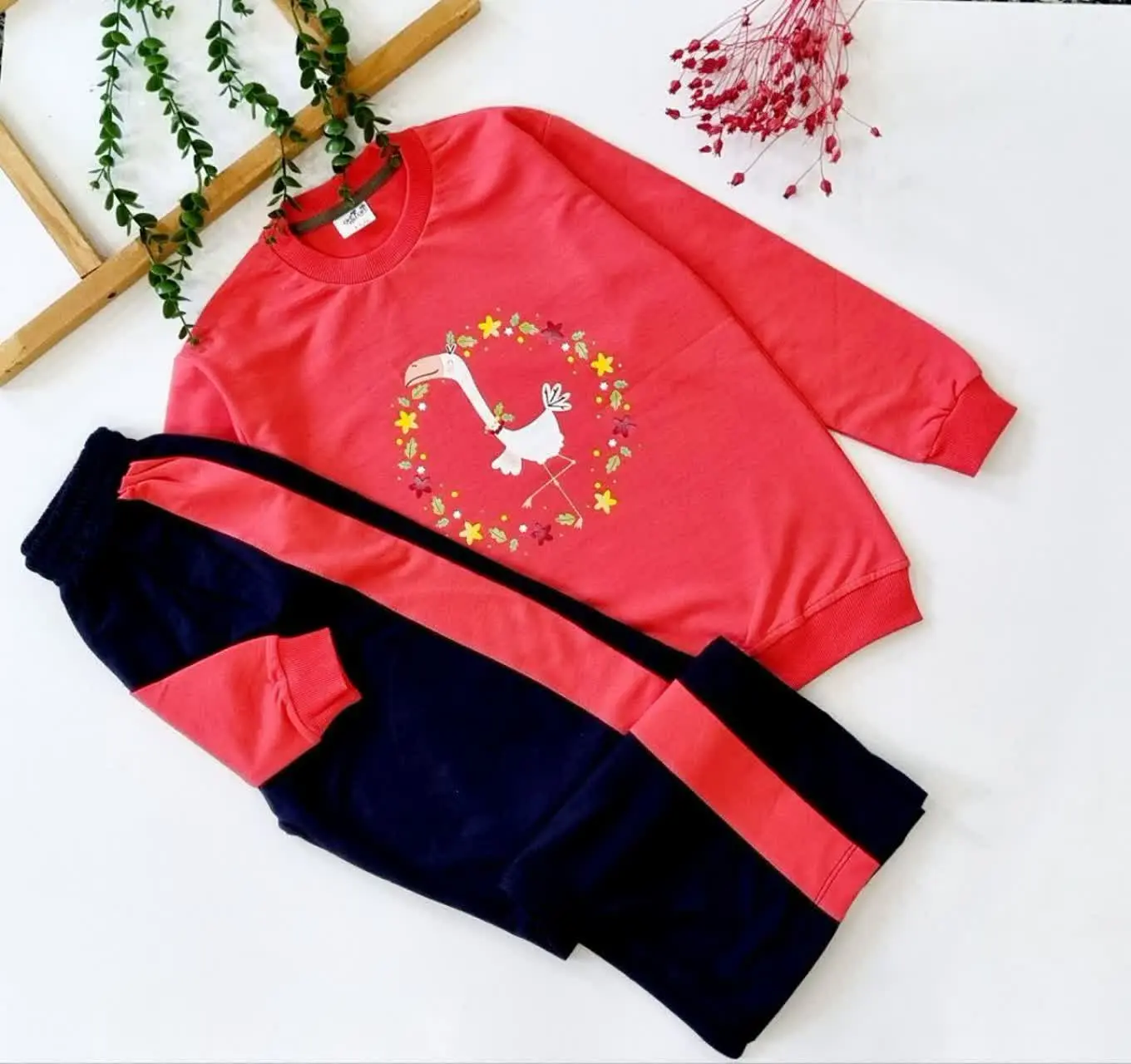 بلوز شلوار دخترانه خوشرنگ و با کیفیت😍
