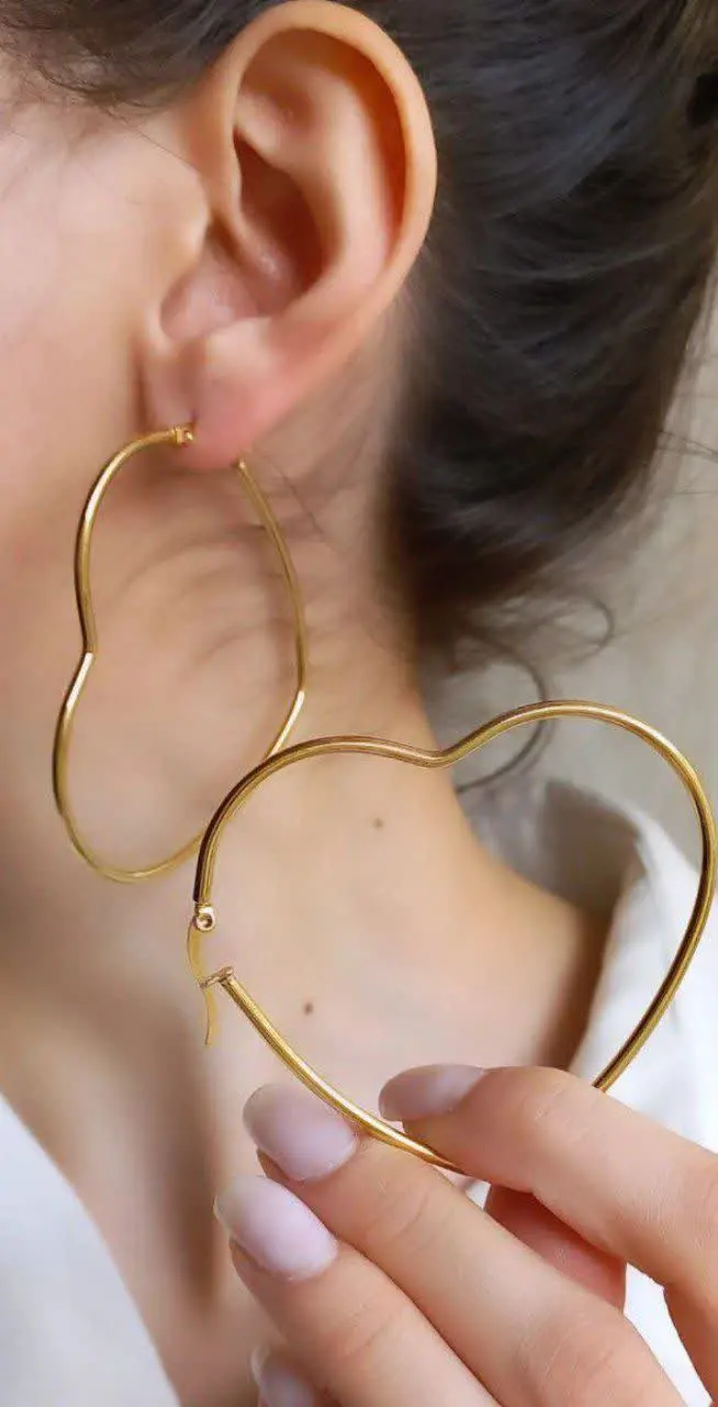 یه گوشواره قلبی فوق العاده...