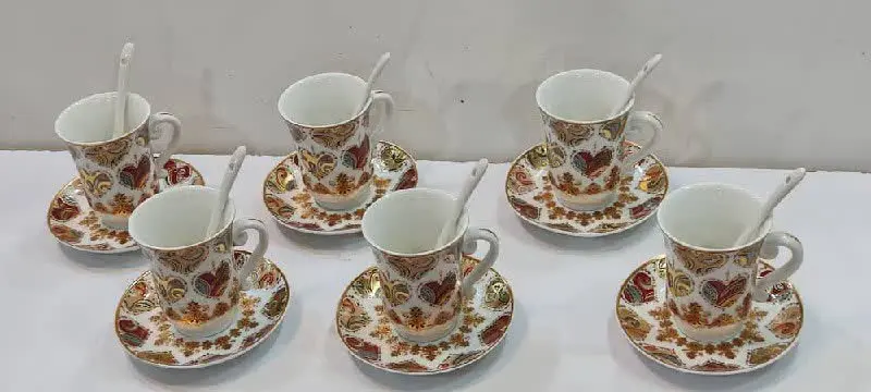 استکان و نعلبکی با قاشق، سایز بزرگ، جنس سرامیکی۱۸تکه، ' حراج شده همه طرح 
