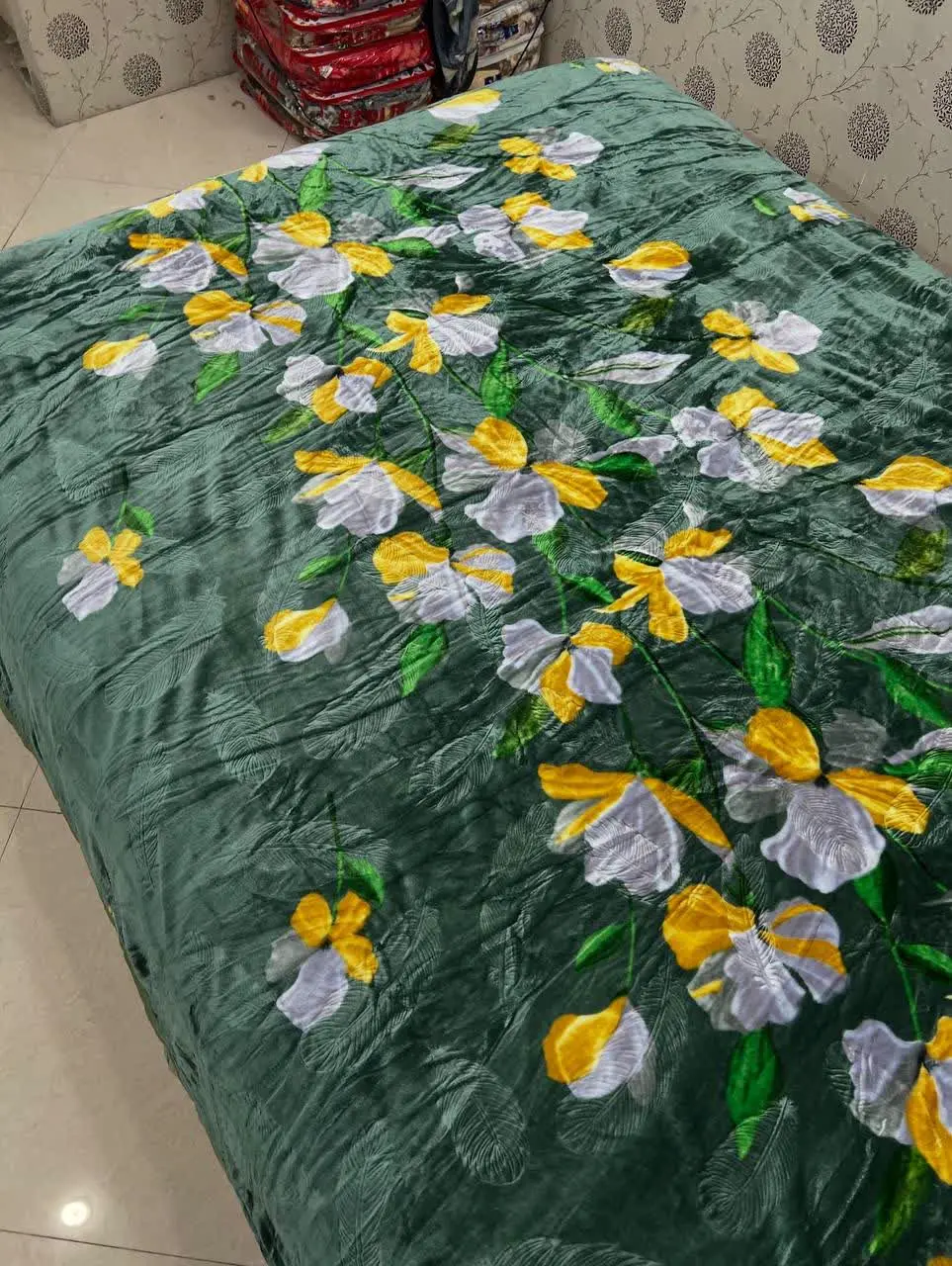 ⁨ پتو ابریشمی دونفره چهارفصل
