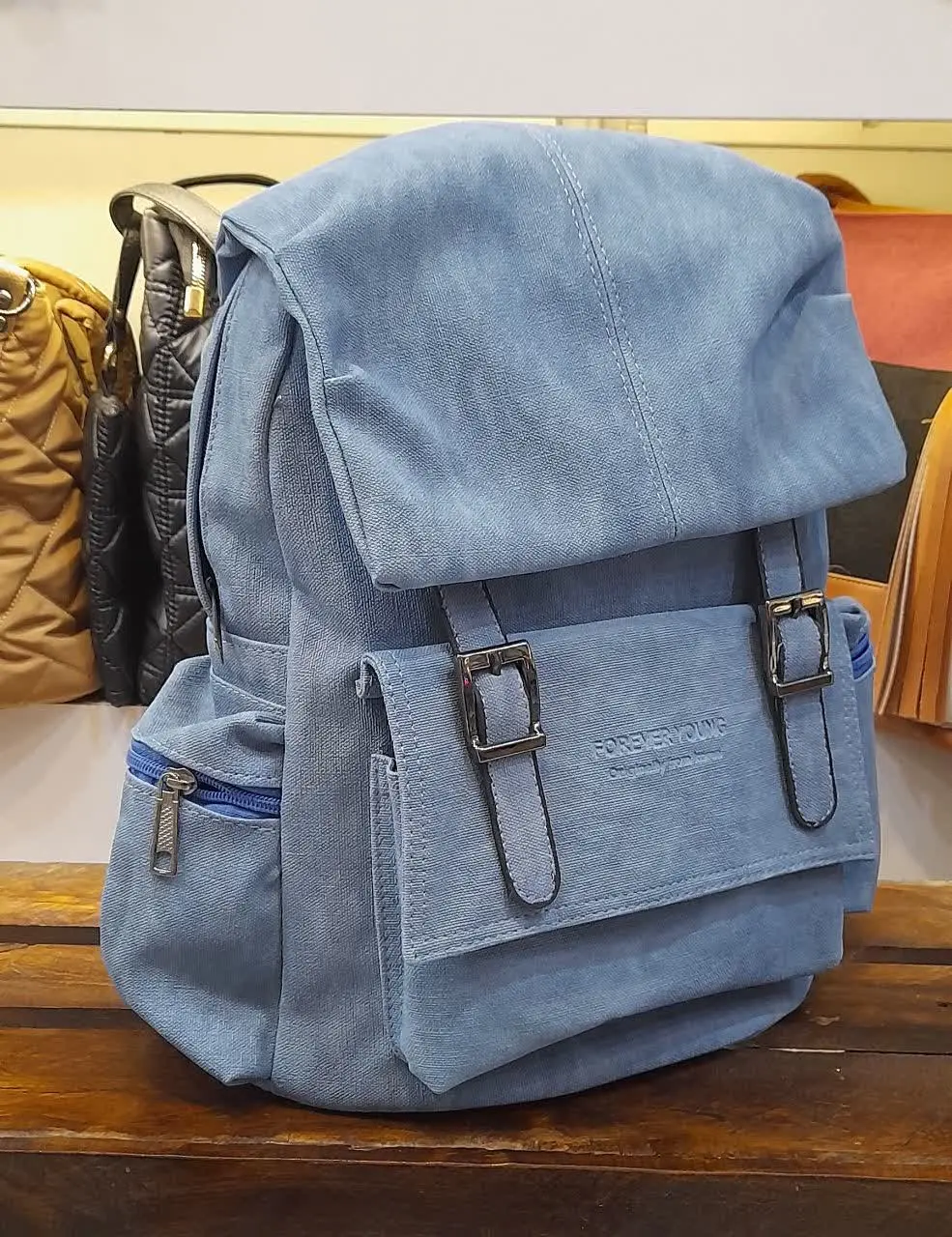 پاستیلی سگک دار
