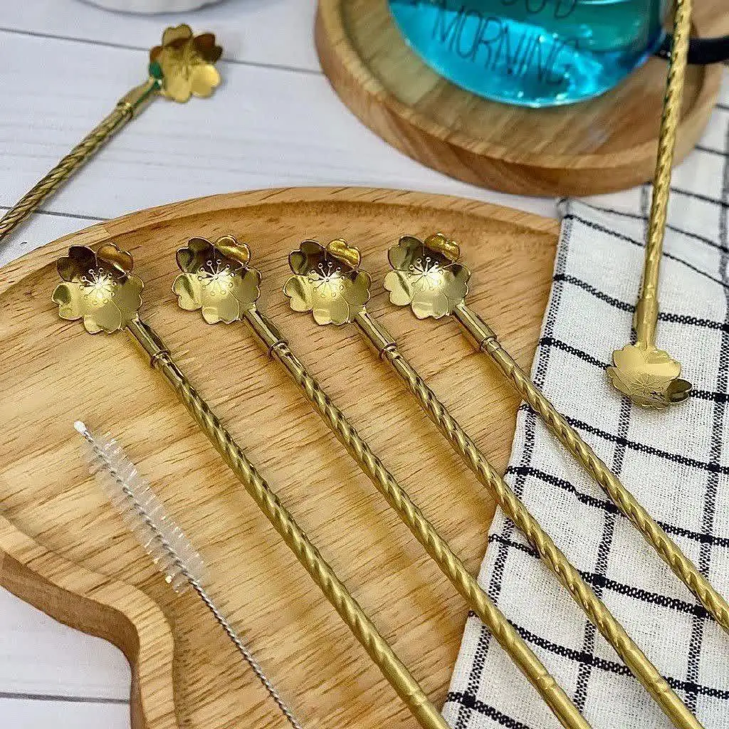 قاشق نی دار مارپیچ طلایی
