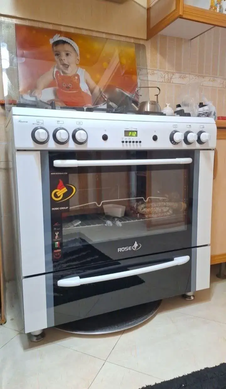 گازفردارپنج شعله درحدنو دارای تایمرروشن وخاموش
