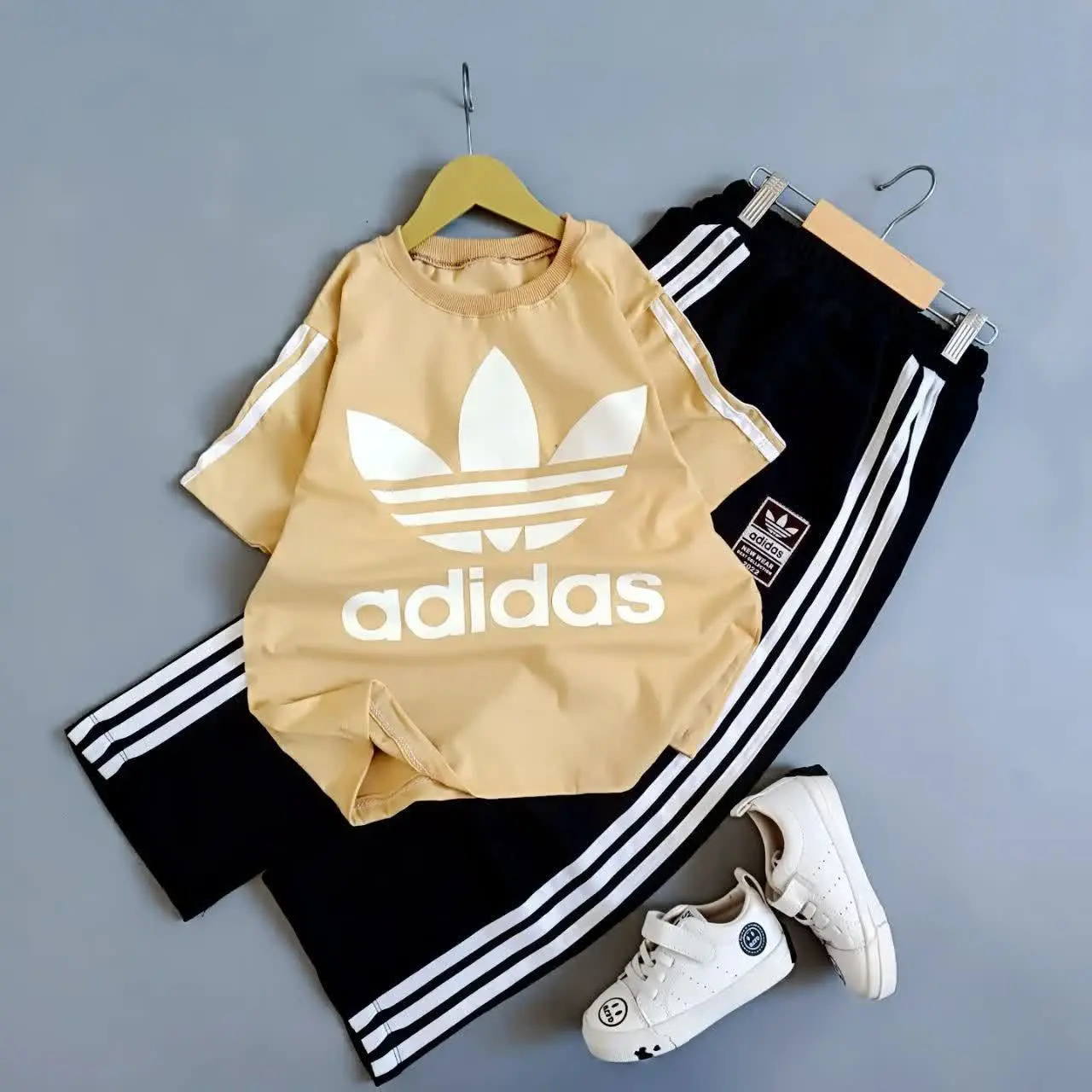 ست پر طرفدار آدی داس