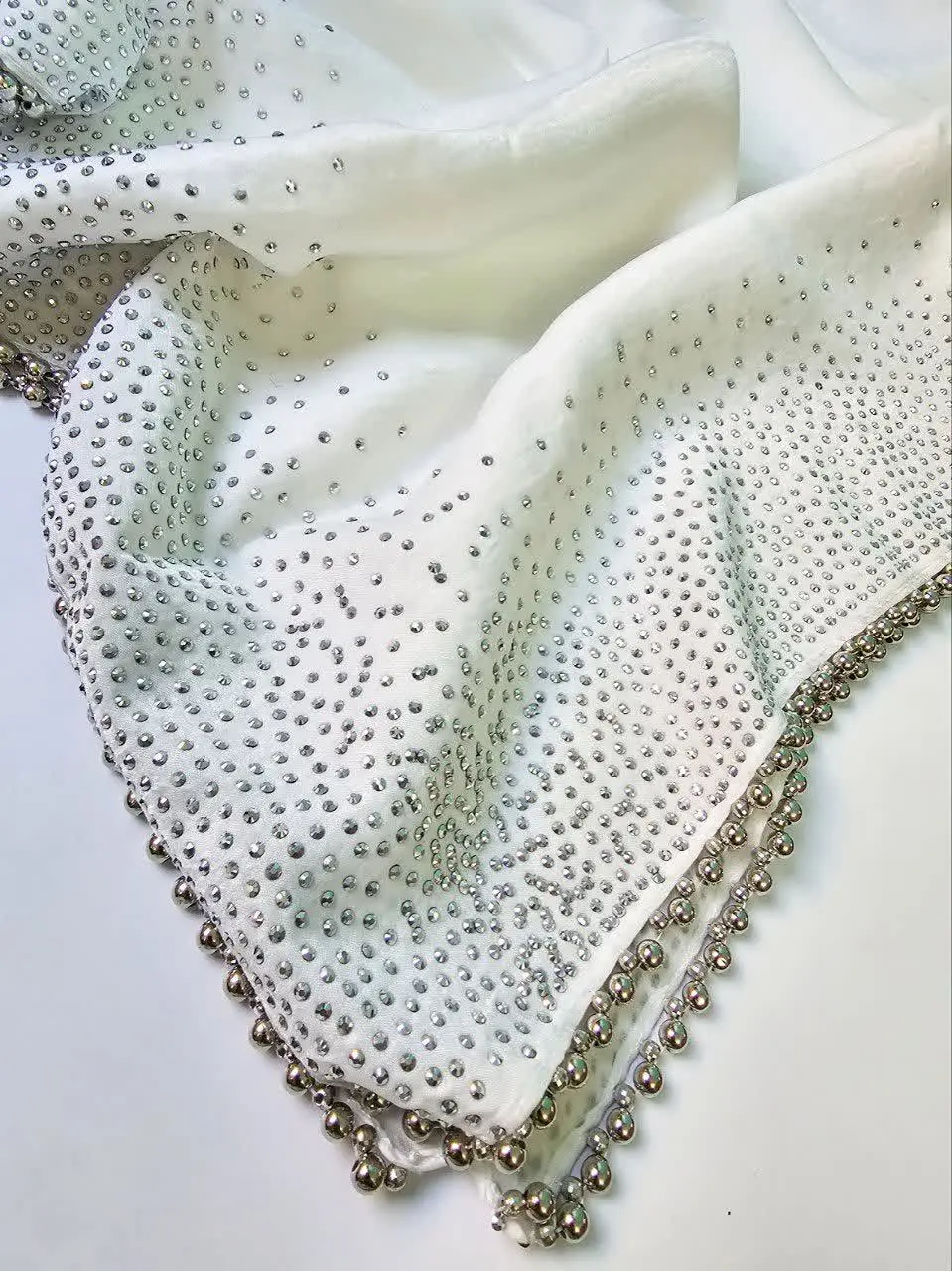 روسری کوپرا با حاشیه نگین و...