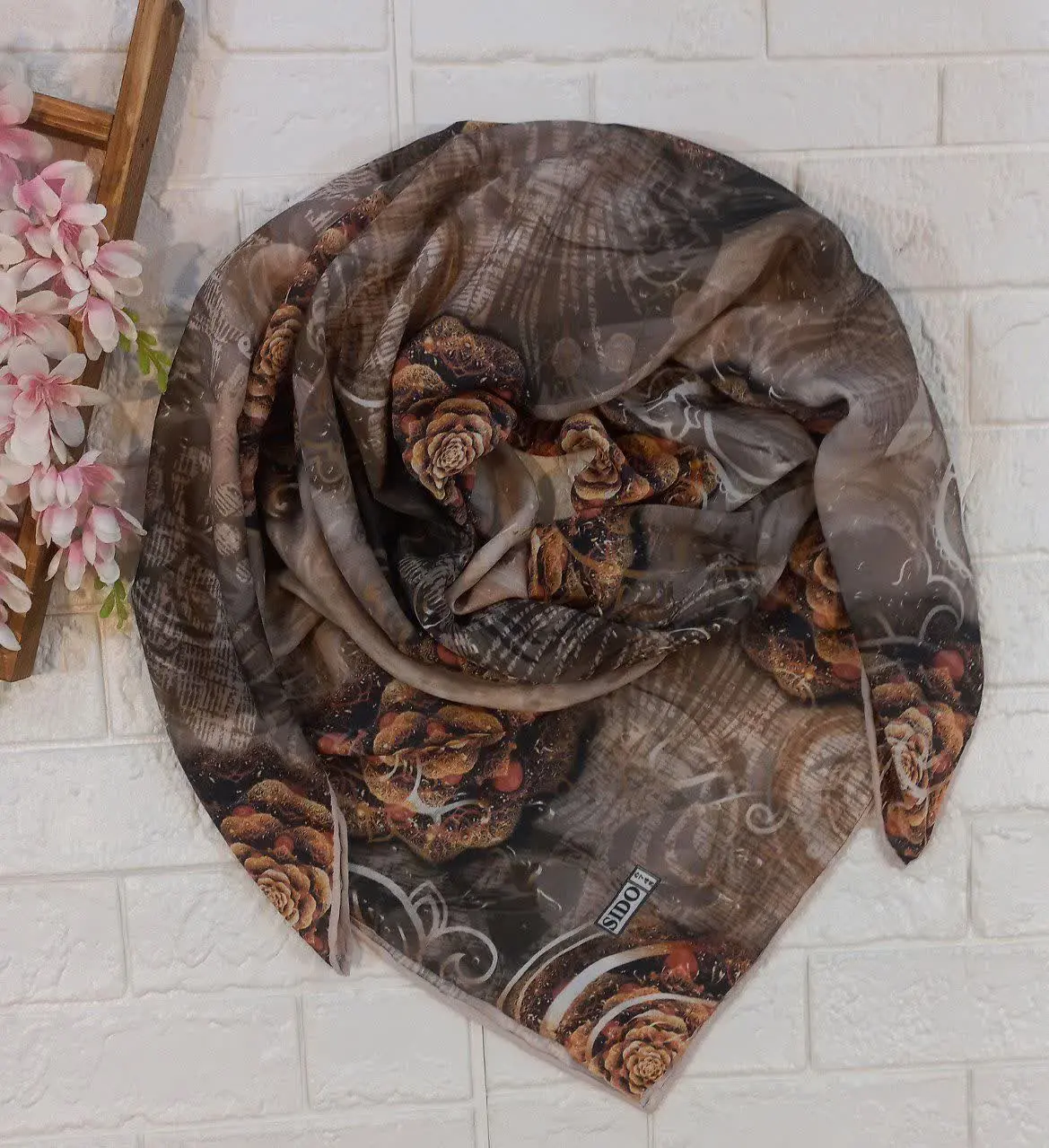 ‏کد ۶۸۴/۶۷۴۵ (۱۵۵gr) 
