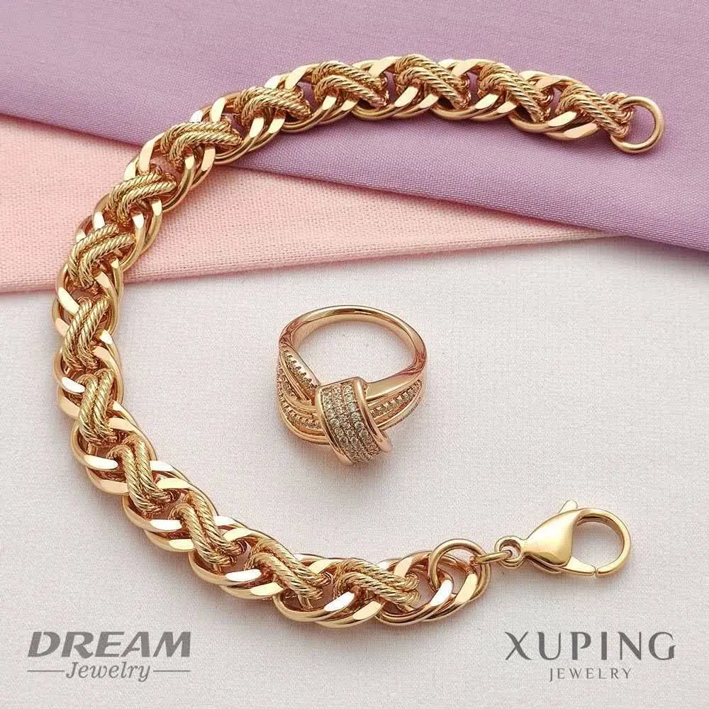 ❤️ *محبوبترین دستبند با قفل جدید* 🥰😇
