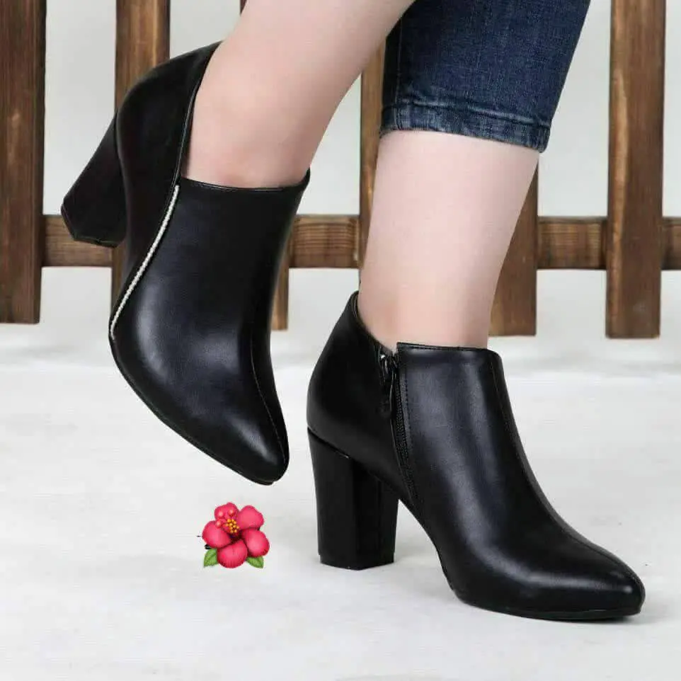 نام: نیم بوت پاشنه دار توران