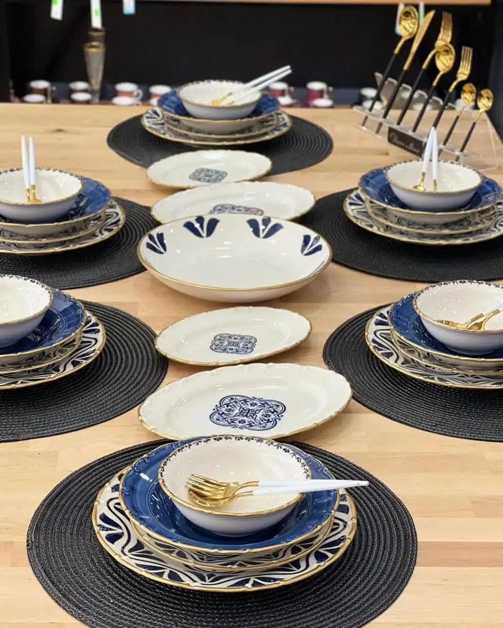 سه طرح سرویس غذا خوری ۲۹ پارچه 
