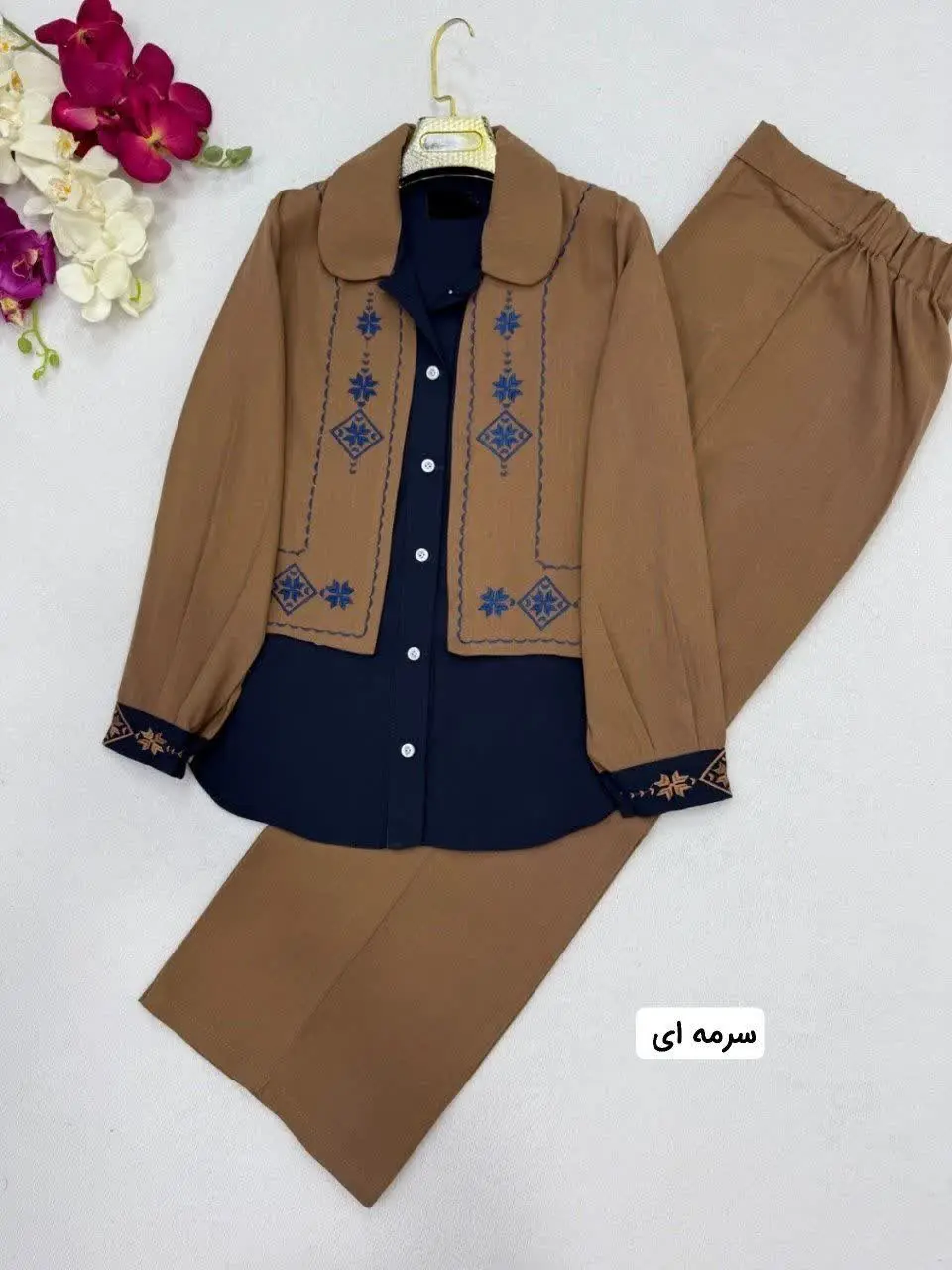 🌷نام: سه تیکه گلدوزی ارغوان