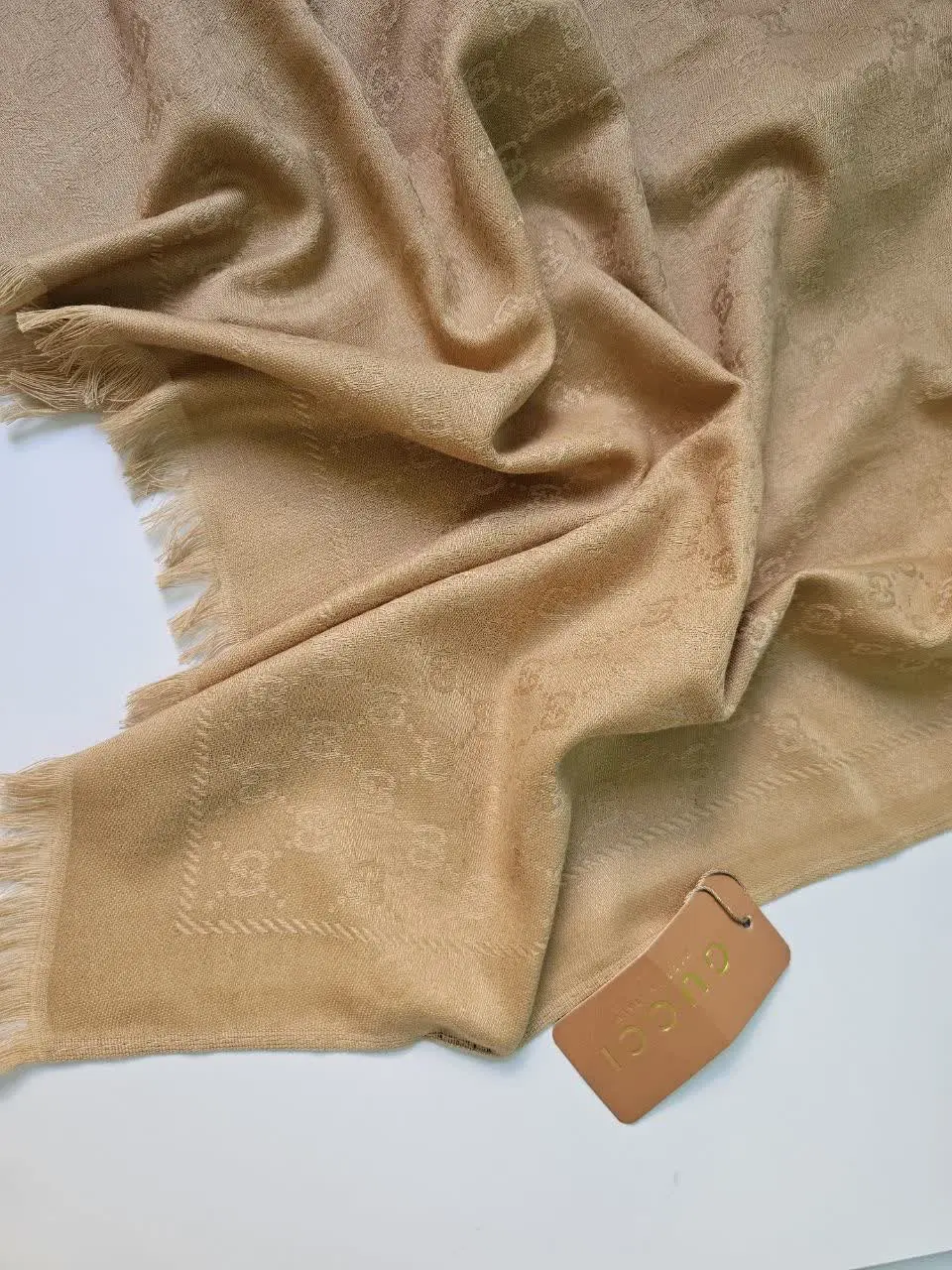 یک عدد هم شال کشمیر طلایی ر...