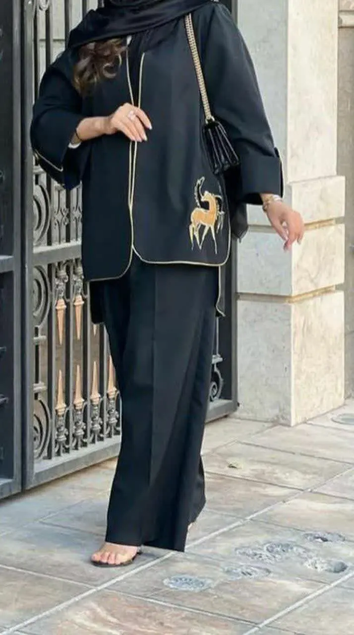 ❣نام: مانتوشلوار عیدانه صنوبر💫
