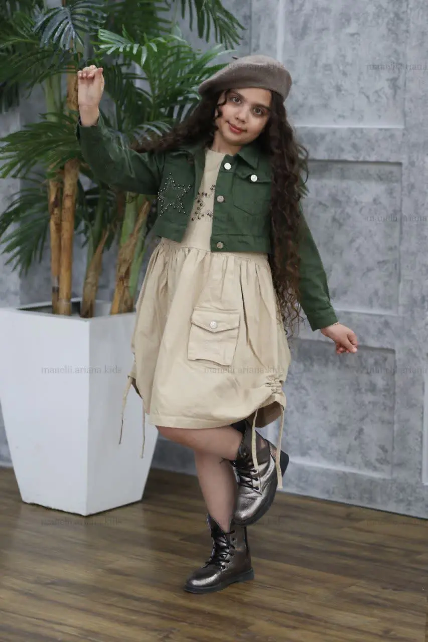 کت و سارافون مانلی
