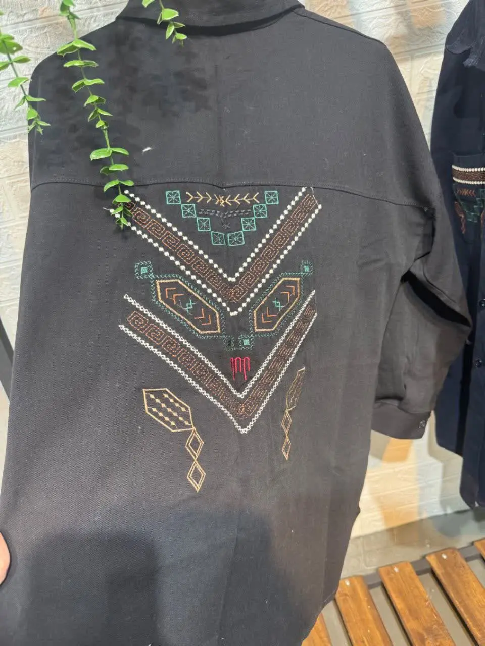 📋 توضیحات: یه مانتو کتان خو...