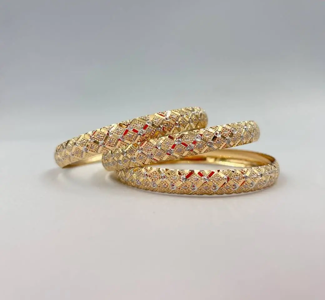 #النگو فوق العاااااده زیبا و درخشان اکسون ۸میل😍😍😍
