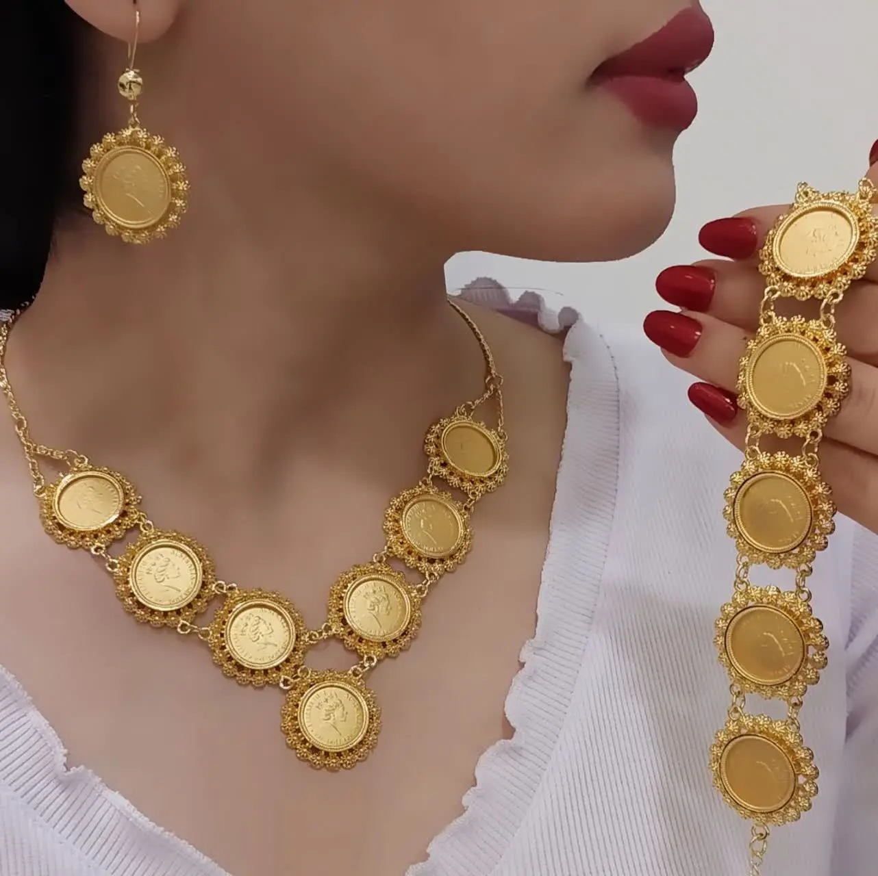 #سرویس طرح طلا سکه‌ای جدید 😍
