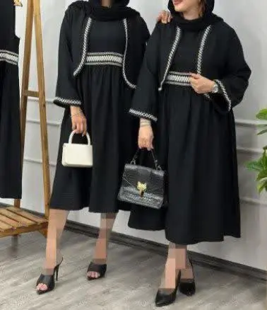 یه ست عالی و جذاب برای بیرون و گردش هم یه ست شیک و خفن برای مجالس و مهمونیا ❤️ عالی نیست آیا؟ 
