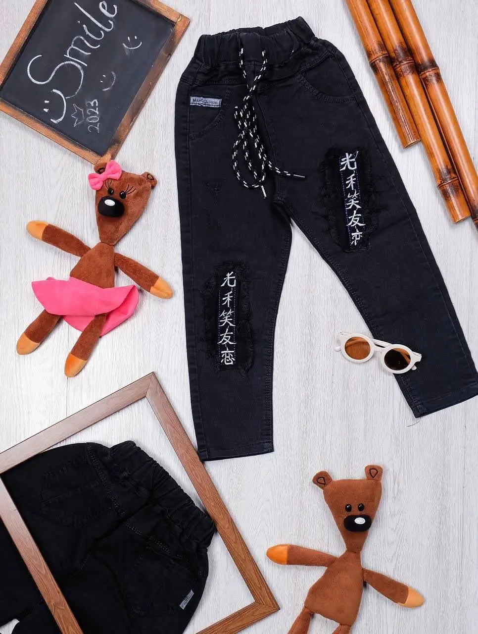 👫شلوار جین زغالی حروف چینی👫
